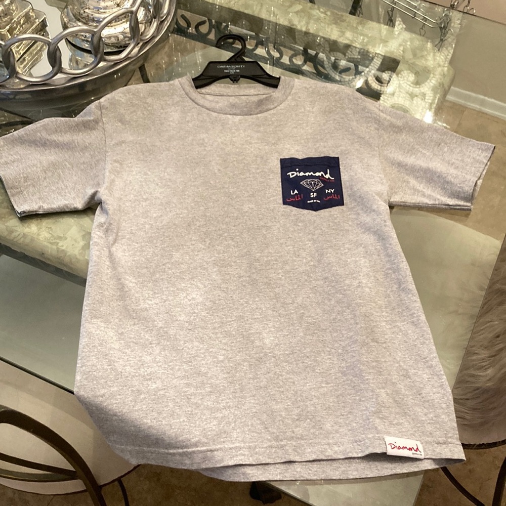 Diamond mans medium t shirt